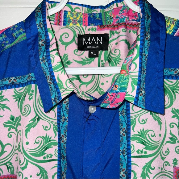 Uniquely Patterned Buttoned Down Shirt - Picture 2 of 4